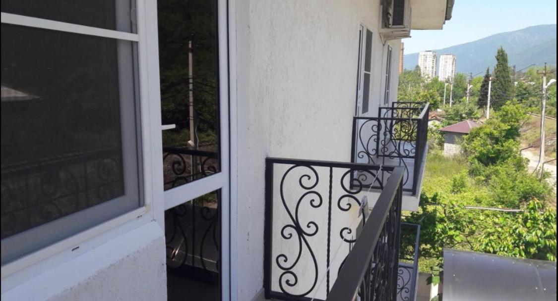 Mini-Hotel Yanson 2 Gagra Kültér fotó